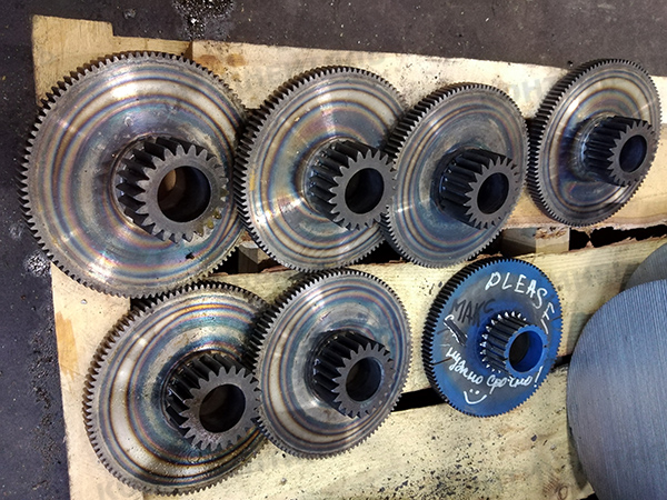 Зубчатые колеса и шестерни